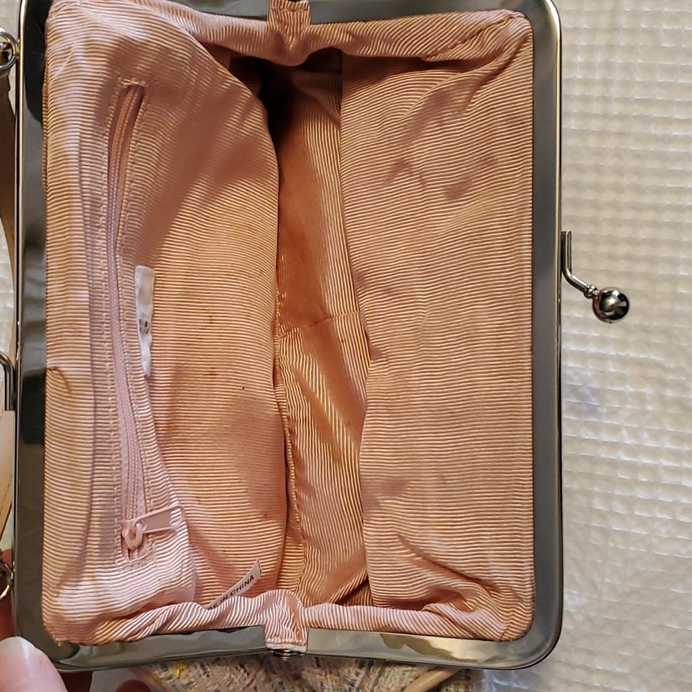 Spring Purse - Picture 3 of 6